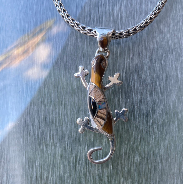 Ed Lohman  Sepia small gecko